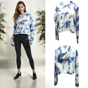 104 Wild Fable | EUC Women’s Tie-Dye Cropped Hoodie – White/Blue (size XS/S)